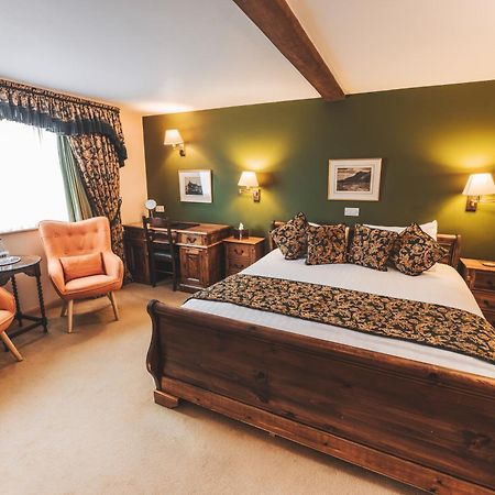 The Auberge Yaxley  Eksteriør bilde