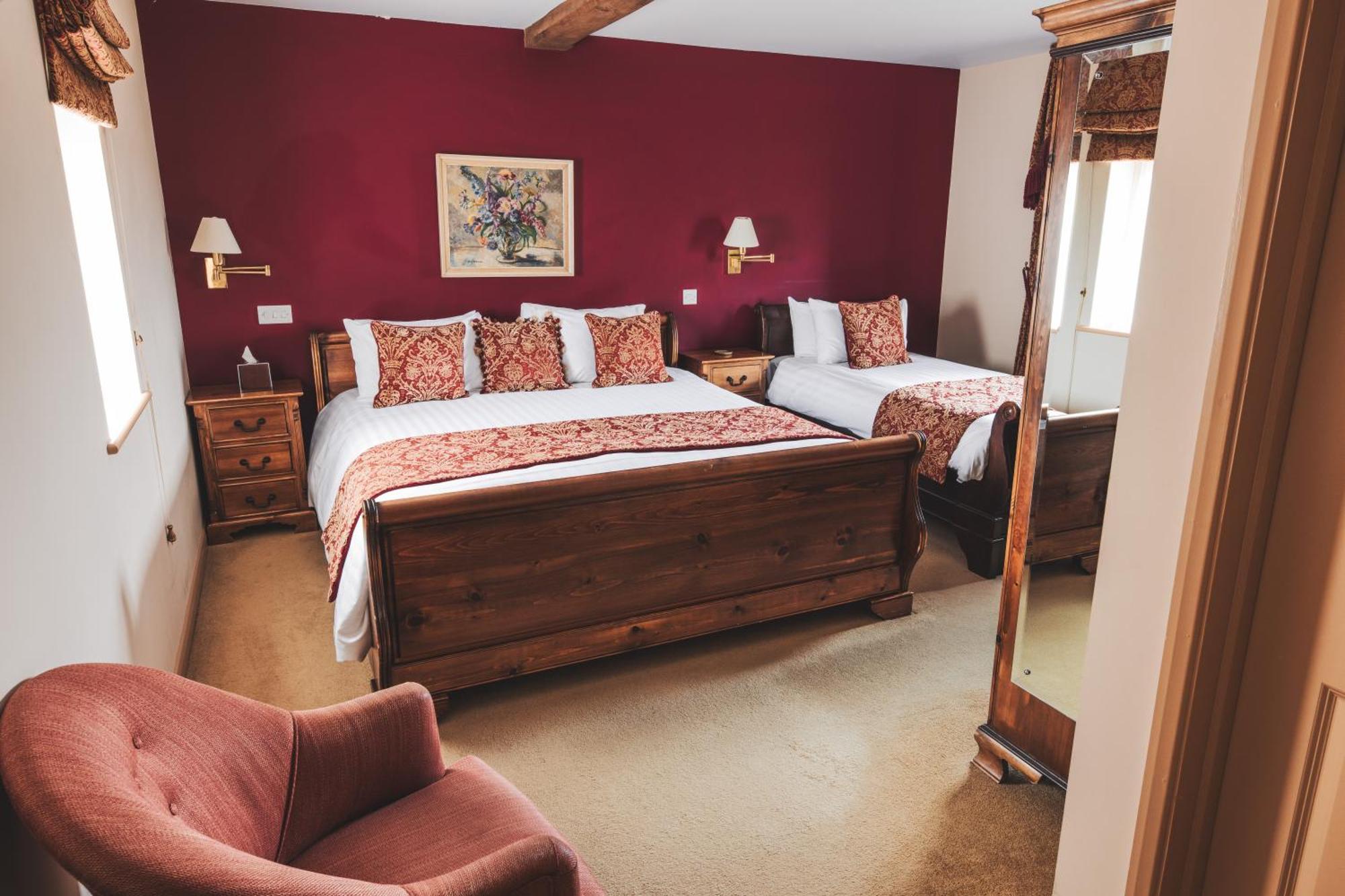 The Auberge Yaxley  Eksteriør bilde