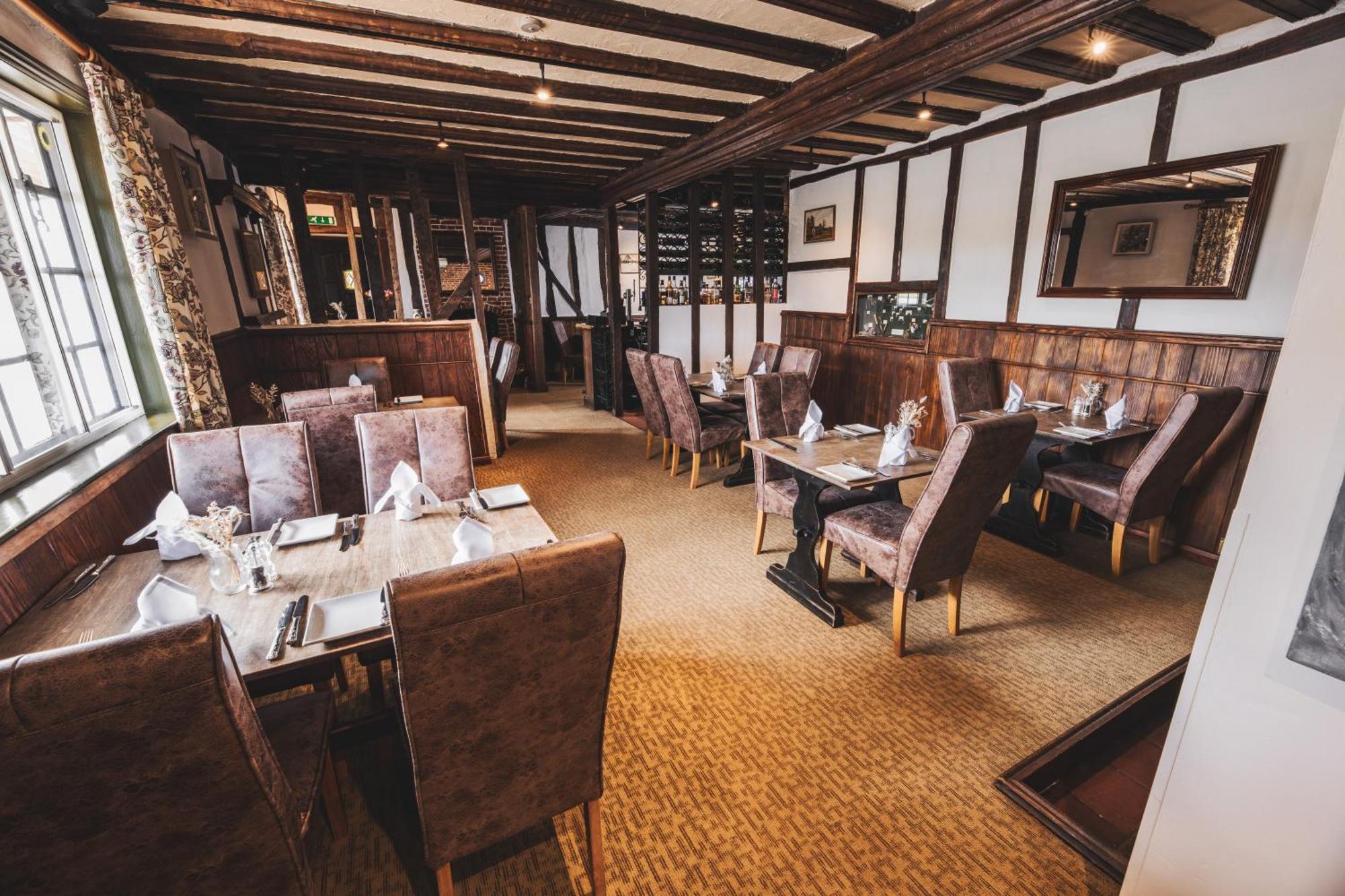 The Auberge Yaxley  Eksteriør bilde